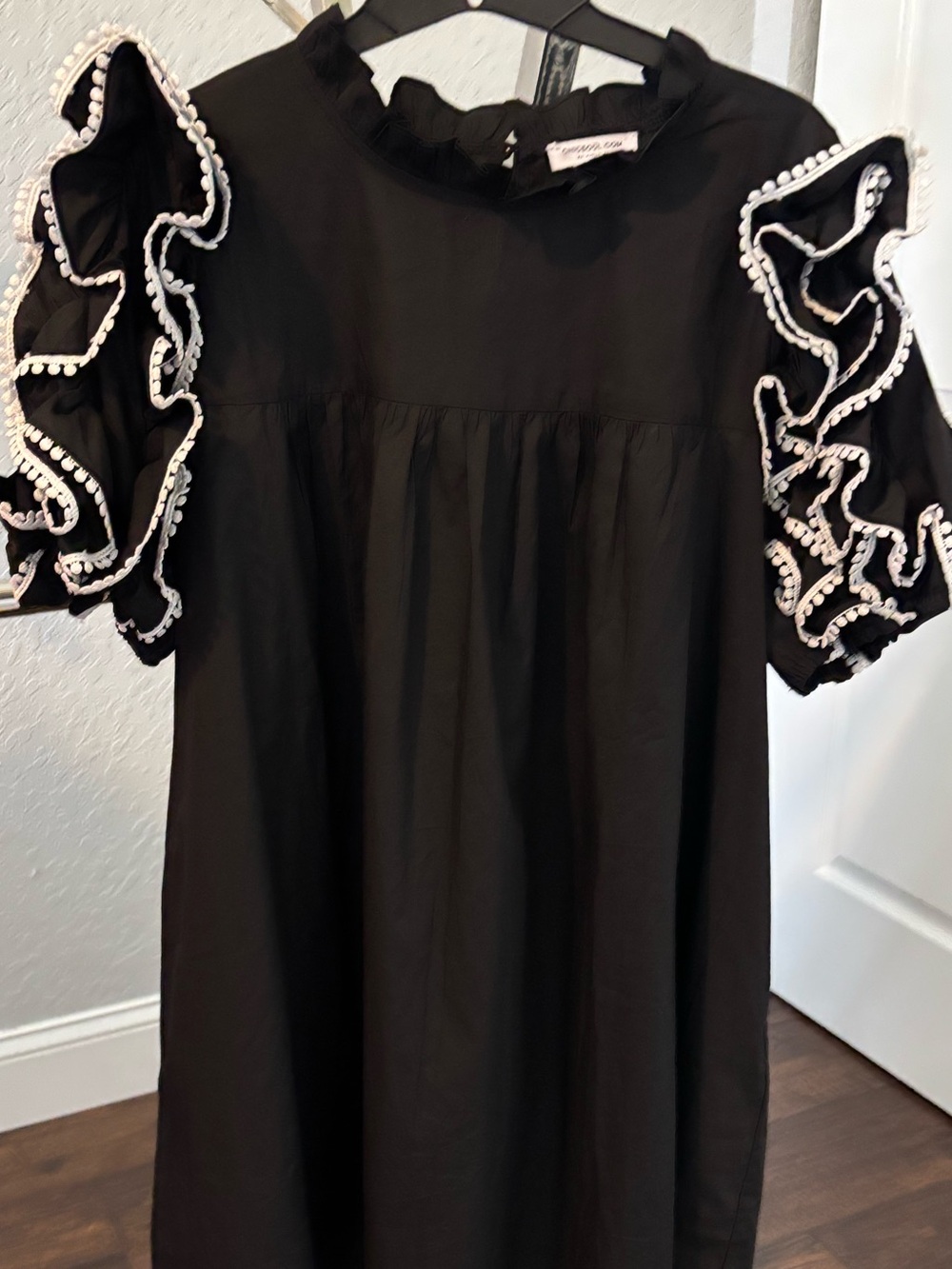 Chic Soul Black Mini Dress with White-Trim Ruffle Sleeves